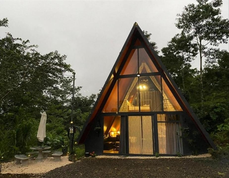 Chalet Yarumo Lodge, Rio Celeste Black