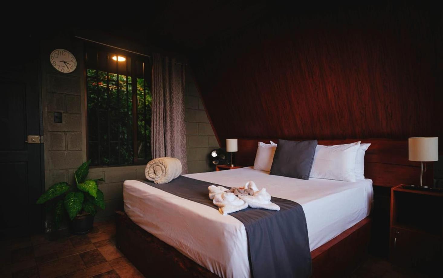 Yarumo Lodge, Rio Celeste Black * Bijagua
